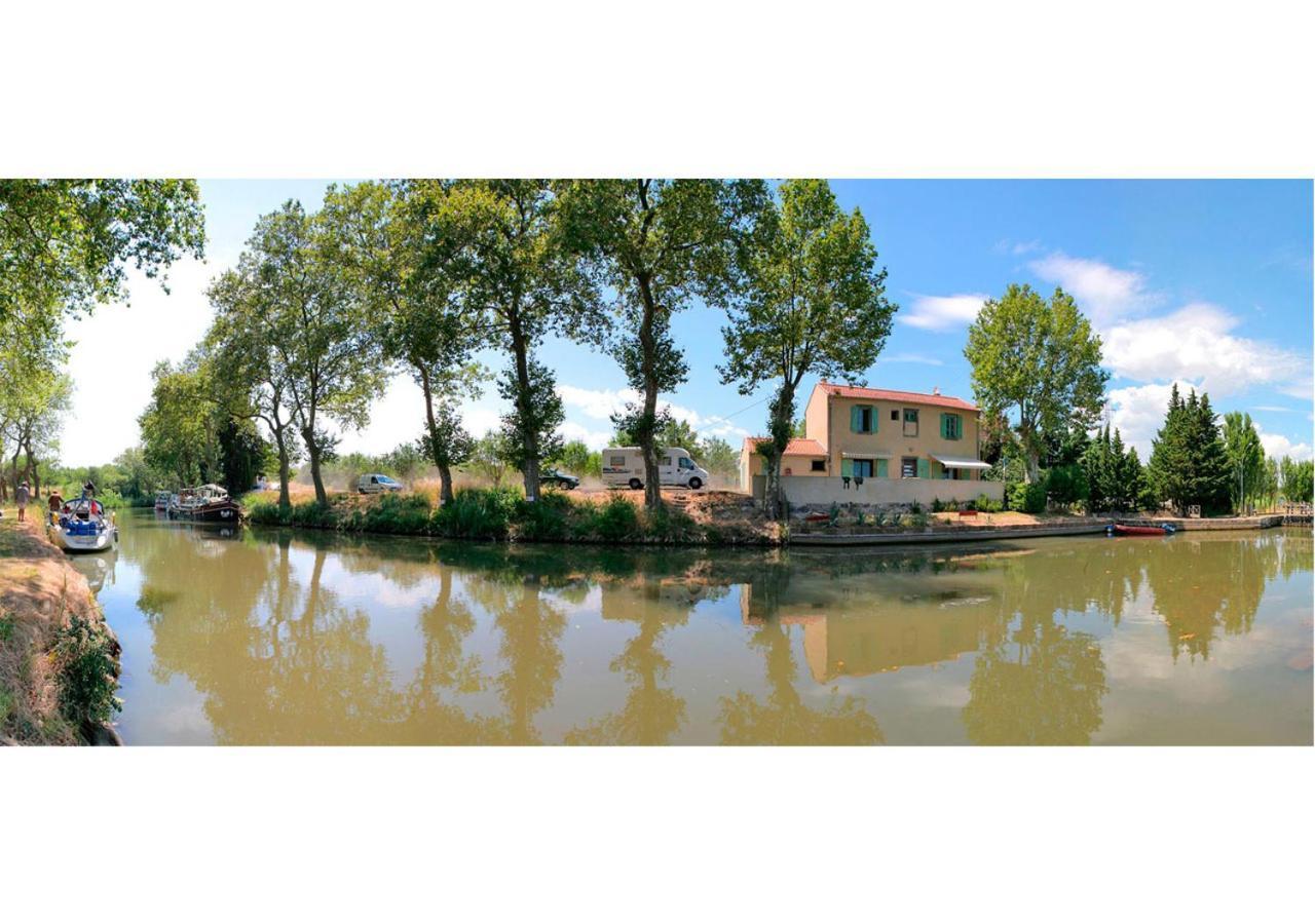 Mobilhome Climatise 3Ch 6P Dans Parc Des 7 Fonts Agde Bagian luar foto
